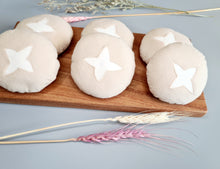 Load image into Gallery viewer, Felt Crusty Buns