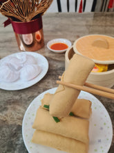 Load image into Gallery viewer, Felt Dim Sum - Spring Roll Set